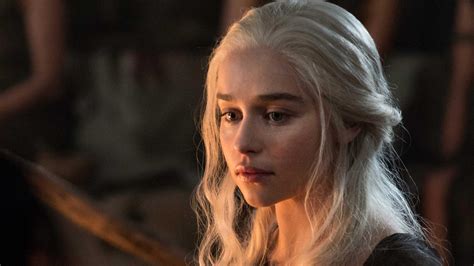 Emilia Clarke: That Game of Thrones Nude Scene Was Real, and ...